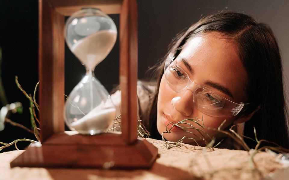 Hourglass Syndrome: Don't Suck in Your Stomach
